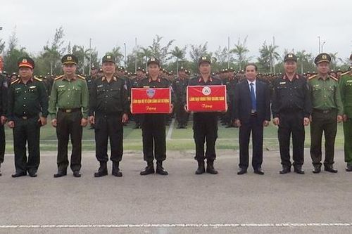 Khai giảng khóa huấn luyện cho hơn 2.300 chiến sĩ mới tại Trung Bộ
