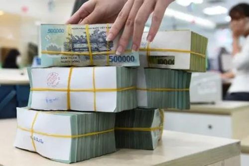 Người dân gửi hơn 7 triệu tỷ đồng vào ngân hàng