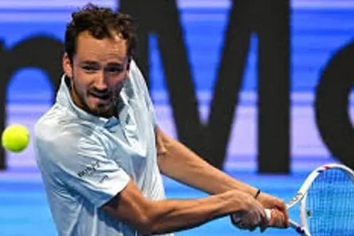 Daniil Medvedev thể hiện sức mạnh vượt trội