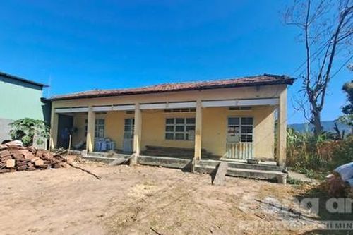 Kon Tum: Nhiều điểm trường lẻ rơi vào cảnh đìu hiu, xuống cấp