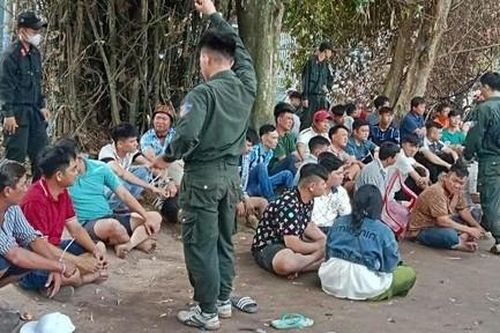 Truy tìm 3 đối tượng liên quan đến hành vi đánh bạc