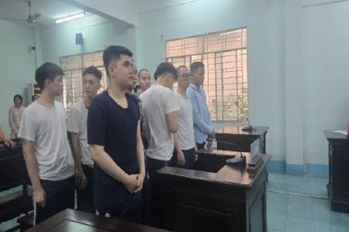 Vụ gây náo loạn tại khu dân cư Cù lao Nguyễn Kiệu: 10 bị cáo hầu tòa