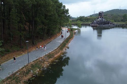 Công viên ma mị ở Huế từng lên báo Mỹ ra sao sau khi chi 20 tỷ đồng chỉnh trang?