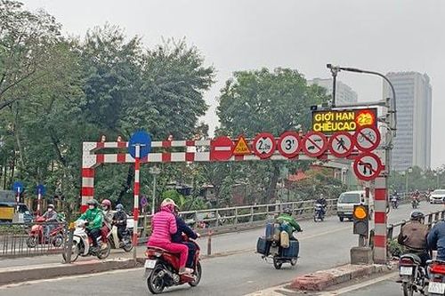 Giảm ùn tắc giao thông bằng cầu vượt nhẹ