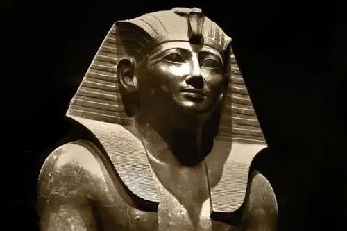 Phát hiện lăng mộ pharaoh đầu tiên sau hơn một thế kỷ
