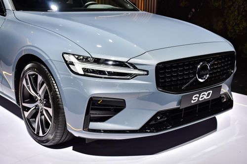 Xe Volvo tại Trung Quốc bị tố dùng loa giả thương hiệu