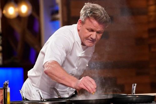 Vụ trộm 500 con mèo thần tài kỳ lạ ở nhà hàng của Gordon Ramsay