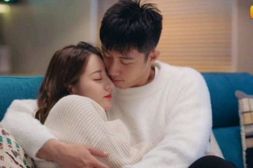 Thông tin mới vụ Hoàng Cảnh Du du lịch ở Phú Quốc cùng 'gái lạ'