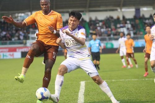 HLV HAGL thú nhận thua Hà Nội FC vì thủ kém