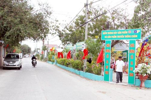Đồng bào Chăm Ninh Thuận vui đón Tết Ramưwan 2025