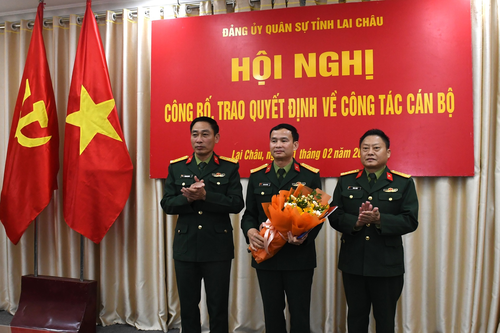 Đảng ủy Quân sự tỉnh Lai Châu công bố, trao quyết định về công tác cán bộ
