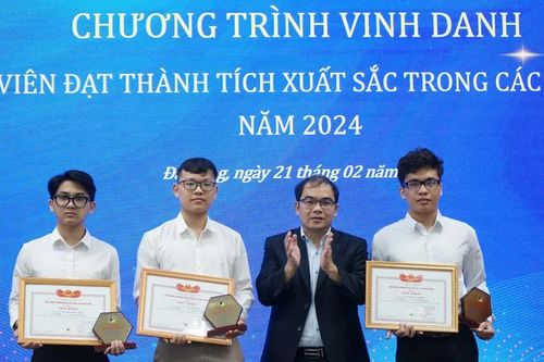 Trường ĐH Bách khoa Đà Nẵng vinh danh SV xuất sắc trong học tập và NCKH