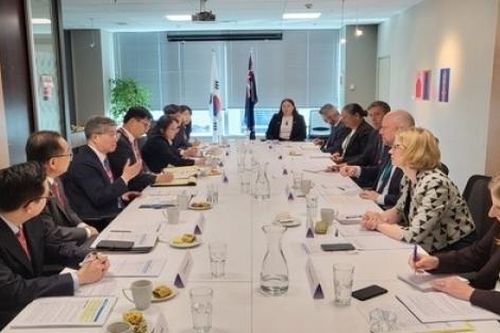 Hàn Quốc-NATO tìm đến nhau bàn cách ứng phó Triều Tiên, Seoul tăng cường hợp tác cùng New Zealand