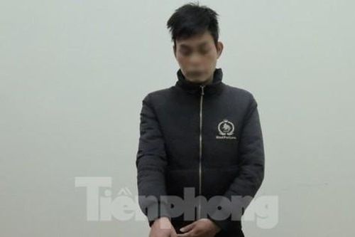 Vào đền thiêng trộm tiền lễ, bị bắt tại trận