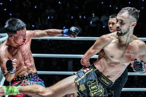 Võ sĩ một tay Jake Peacock, từ cậu bé tật nguyền đến ngôi sao MMA