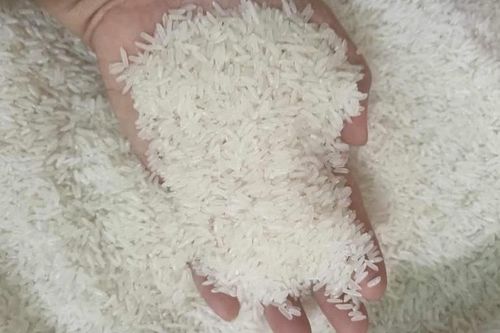 Từ đỉnh cao sốt giá toàn cầu, giá gạo rơi chạm đáy, gạo ở chợ Việt giảm 1.000 đồng