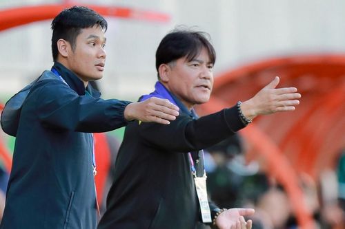 Thắng đậm HAGL tại Pleiku, HLV Hà Nội FC nói gì?