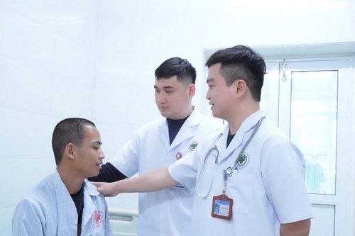Loại bỏ thành công khối u xương sọ hiếm gặp cho nam thanh niên 27 tuổi