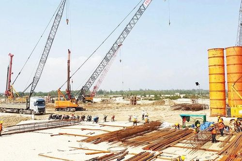 Quảng Trị: Hoàn thành từ 1-2 bến của cảng biển nước sâu Mỹ Thủy cuối năm nay