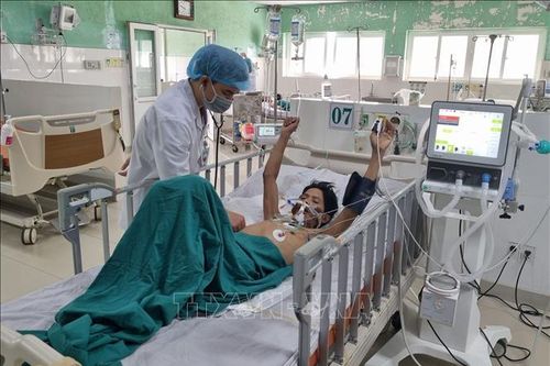 Kon Tum: Cứu sống hai bệnh nhân ngộ độc Botulinum