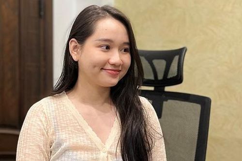 Cô nàng 'Mắt biếc' bất ngờ trở lại, ngoại hình thay đổi đến khó nhận ra