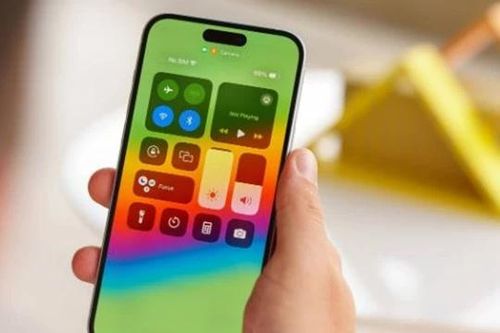 Đây là vua iPhone màn lớn giá rẻ mới, độ ngon ăn đứt iPhone 16e, rẻ hơn nhiều Galaxy S24 Ultra