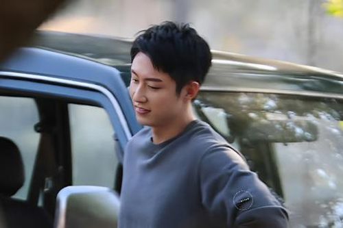 Nam diễn viên 9X bị 'tóm sống' khi đang hẹn hò ở Phú Quốc, danh tính khiến cả showbiz dậy sóng