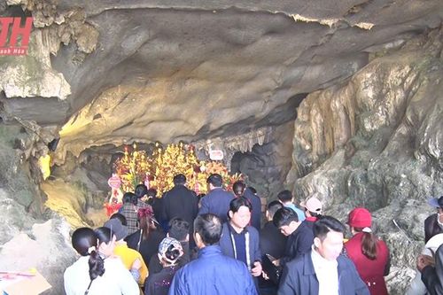 Các điểm du lịch tâm linh hút khách dịp đầu năm