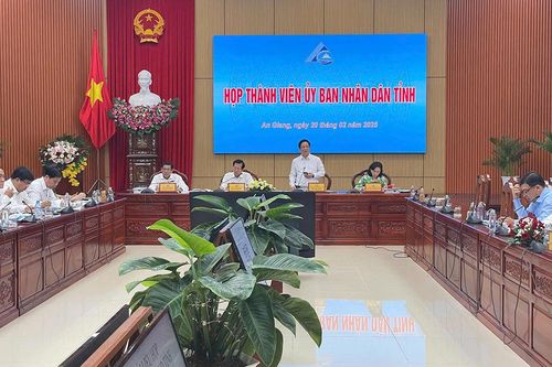 Họp thành viên UBND tỉnh cho ý kiến nhiều nội dung