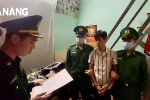 Bắt đối tượng tàng trữ trái phép chất ma túy