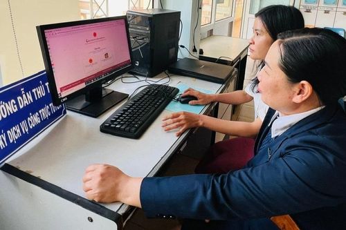 Phường Tây Sơn đẩy mạnh cải cách hành chính gắn với chuyển đổi số