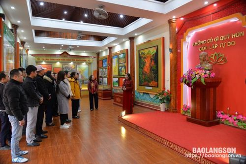 Khảo sát tuyến du lịch Công viên địa chất Lạng Sơn tại huyện Chi Lăng