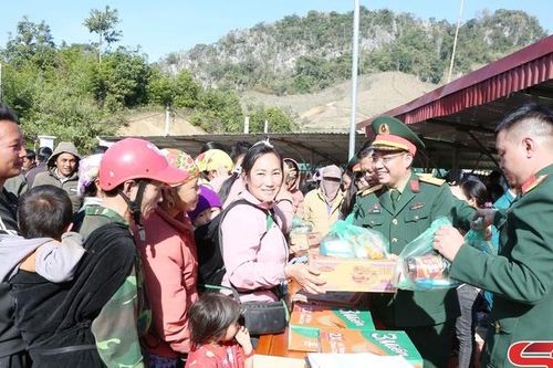 Xây dựng mô hình chi bộ, đảng bộ bốn tốt