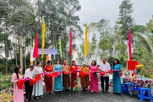 Tịnh xá Ngọc Duyên khánh thành cầu Ngọc Châu tại xã Bình Thạnh Trung, Đồng Tháp