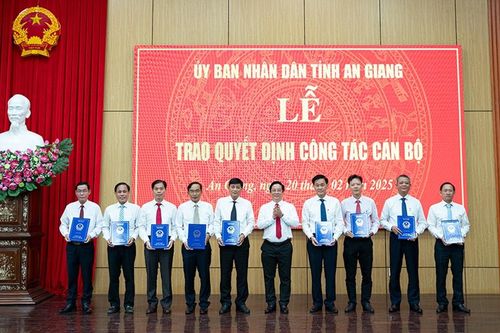 Ông Nguyễn Phú Tân giữ chức Giám đốc Sở Xây dựng An Giang sau hợp nhất