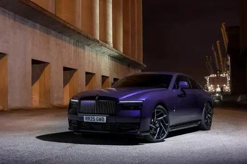 Rolls-Royce ra mắt mẫu xe mạnh nhất trong lịch sử của hãng