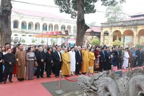 Văn nghệ sĩ khơi dậy và lan tỏa tình yêu Hà Nội