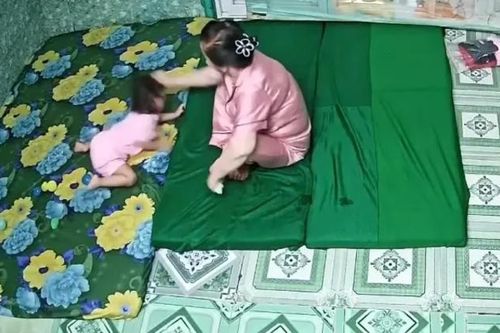 'Không yêu trẻ xin đừng làm bảo mẫu'