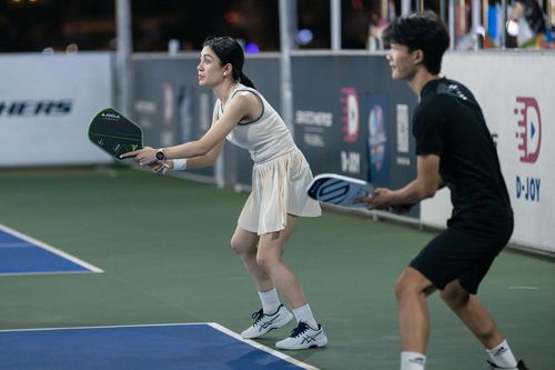 Trắng đơn hàng, 'đại gia' may mặc cho thuê đất làm sân pickleball