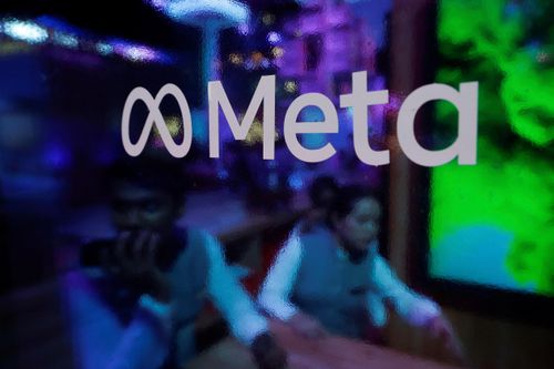 Sếp Meta nhận thưởng tới 200% lương khi 4.000 nhân viên bị sa thải