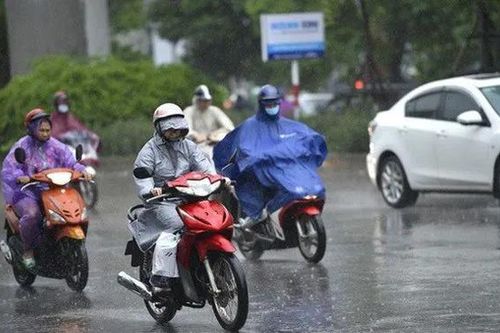 Hà Nội đón mưa trái mùa, chuẩn bị đón đợt rét đậm mới