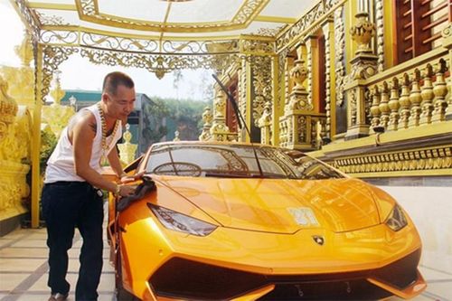 'Đại gia đồng nát' Nghệ An bán Lamborghini Huracan sau 1 năm