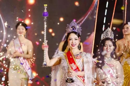 Người đẹp Hoàng Thu Thủy đăng quang Hoa hậu Doanh nhân Việt Nam 2025