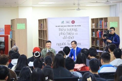 Nét độc đáo trong biểu tượng, phù hiệu và đồ thờ của người An Nam