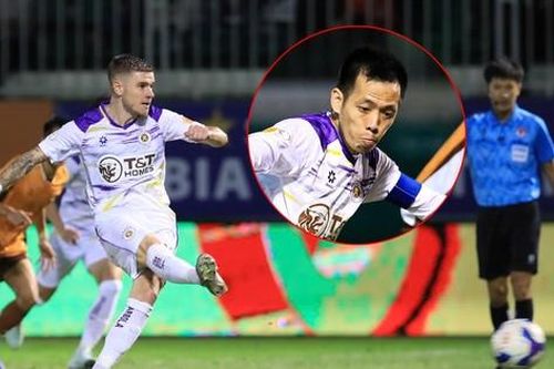 Văn Quyết giải thích lý do nhường penalty tới 2 lần trong trận thắng HAGL