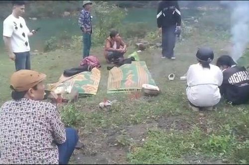 Rủ nhau bơi qua khe bắt cua, 2 thanh niên đuối nước tử vong