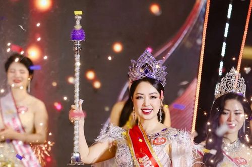 Tân Hoa hậu Doanh nhân Việt Nam chia sẻ gì sau khi đăng quang?