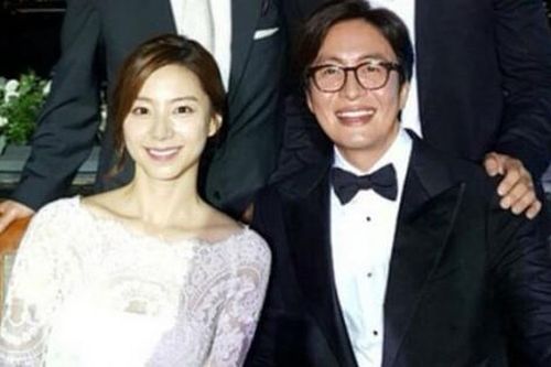 Làm từ thiện, vợ chồng Bae Yong Joon gây tranh cãi