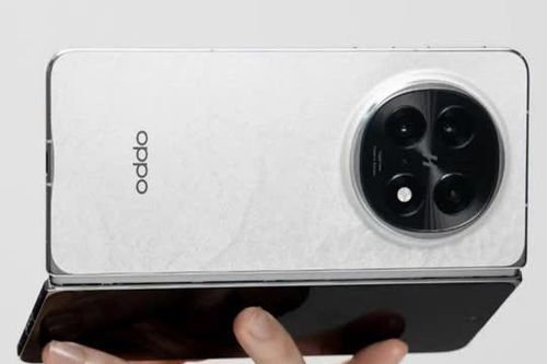 Trên tay Oppo Find N5, đối thủ đáng gờm của Samsung Galaxy Z Fold6 5G