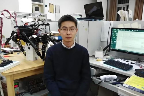 Vương Hưng Hưng: Ông chủ 9x đứng đằng sau những mẫu robot gây chấn động Trung Quốc